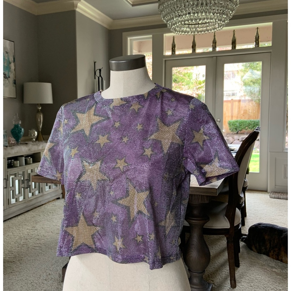 NWT Metallic star top